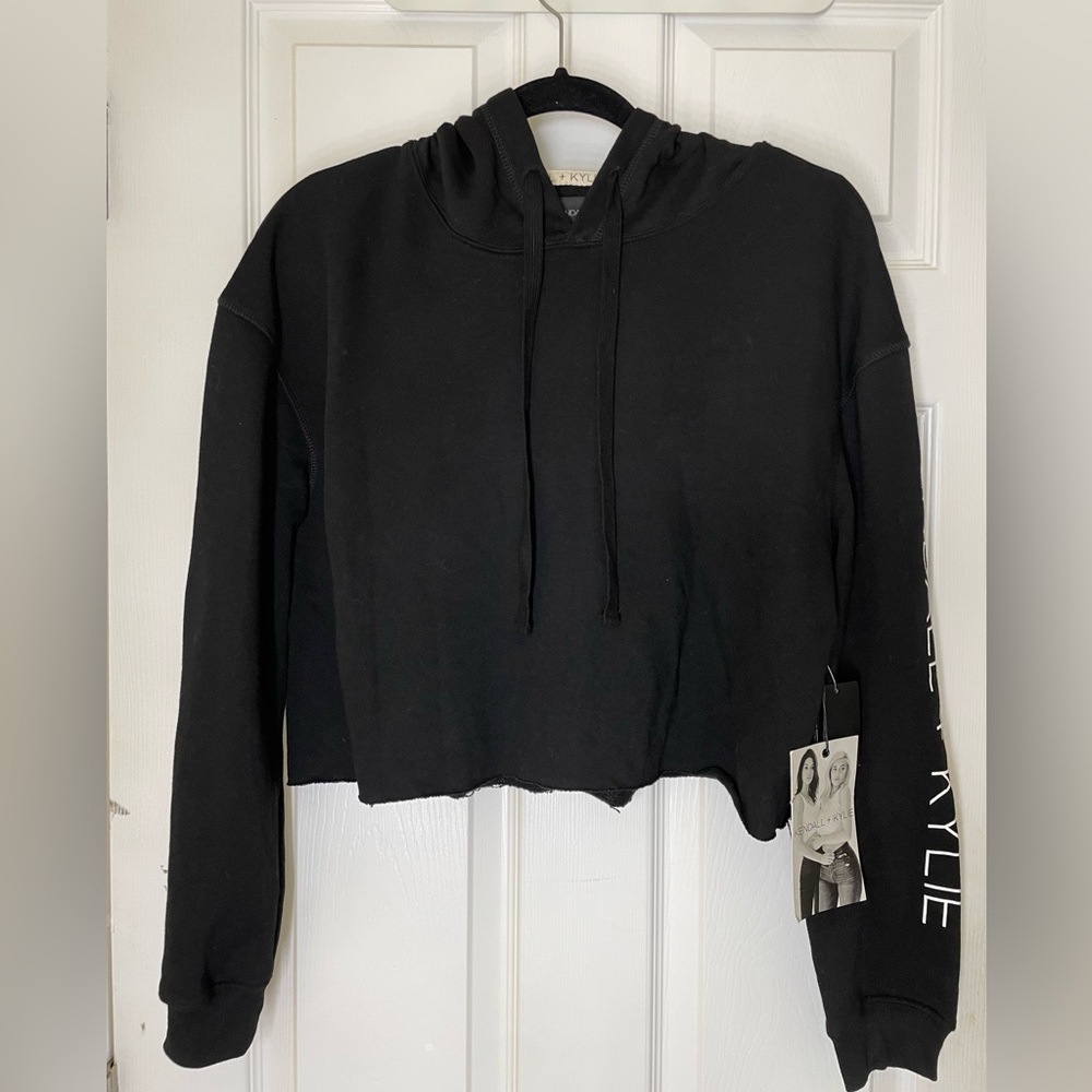 Kendall+Kylie black crop top sweater (medium)